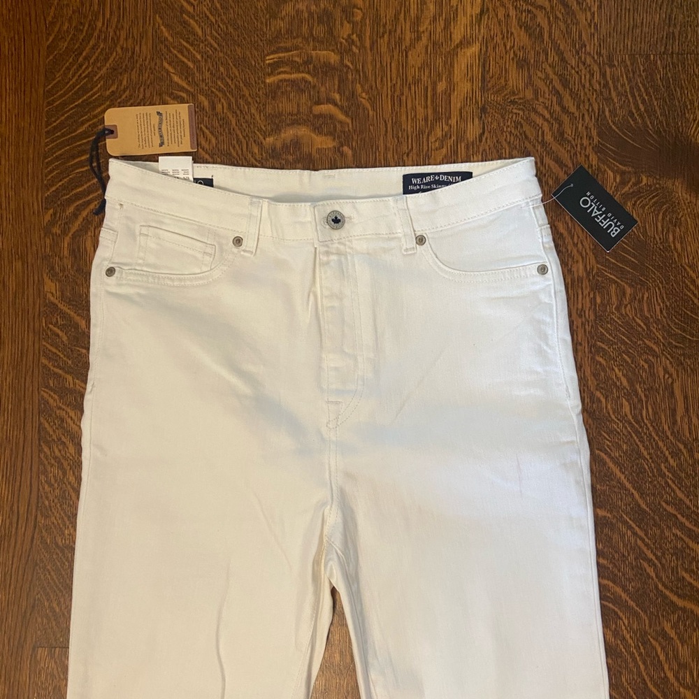 NWT White Skinny Jeans